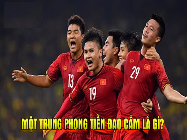 Những tiền đạo cắm hay nhất thế giới
