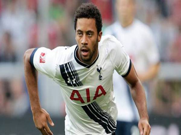 Tiền vệ Mousa Dembélé