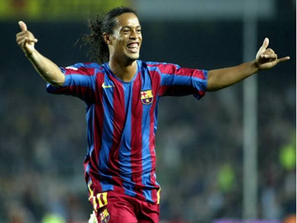 Tiền đạo Ronaldinho