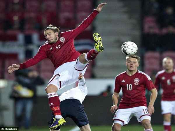Lord Bendtner là ai? Lord Bendtner là ai?