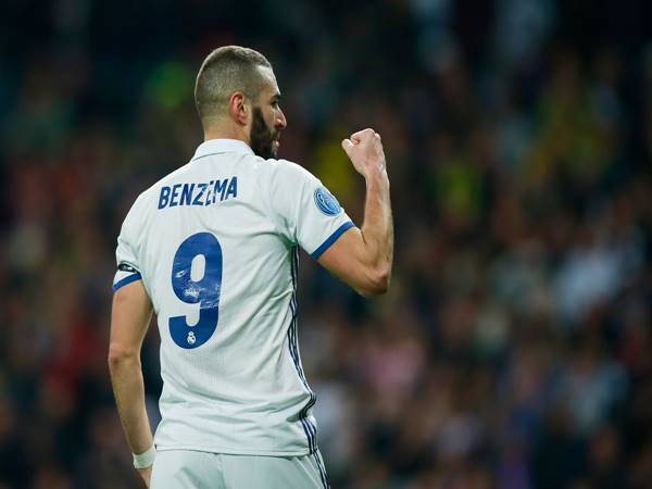 Giải đáp số áo Benzema thường mặc