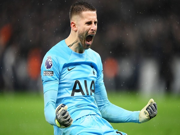 Guglielmo Vicario là thủ môn Tottenham hiện tại