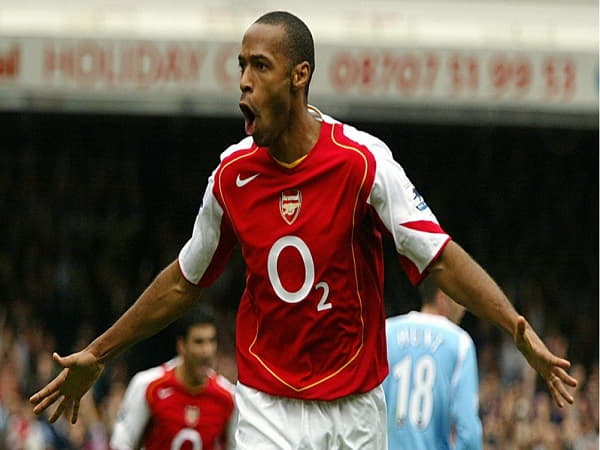 Thierry Henry là tiền đạo Arsenal huyền thoại