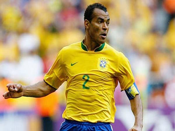 Những hậu vệ Brazil huyền thoại vang danh khắp thế giới