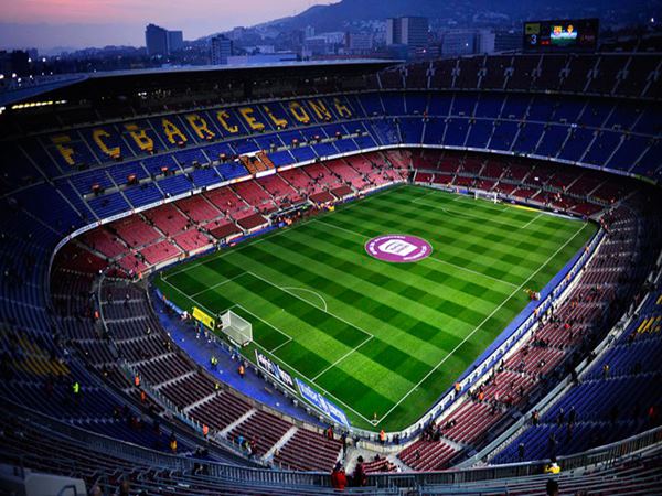 Kiến trúc độc đáo sân Nou Camp bao nhiêu chỗ ngồi