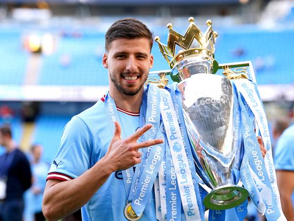 Những hậu vệ Manchester City được đánh giá cao nhất